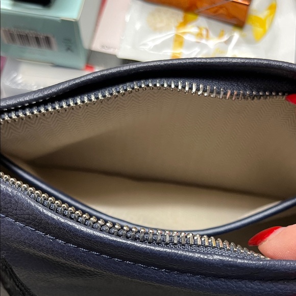 NWOT Ted Baker Navy Blue Leather Shoulder Bag navy off white guitar strap - Picture 8 of 10